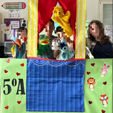 Marionetas Mundinovi por el D&iacute;a del Libro en el Colegio Marina de Cudeyo